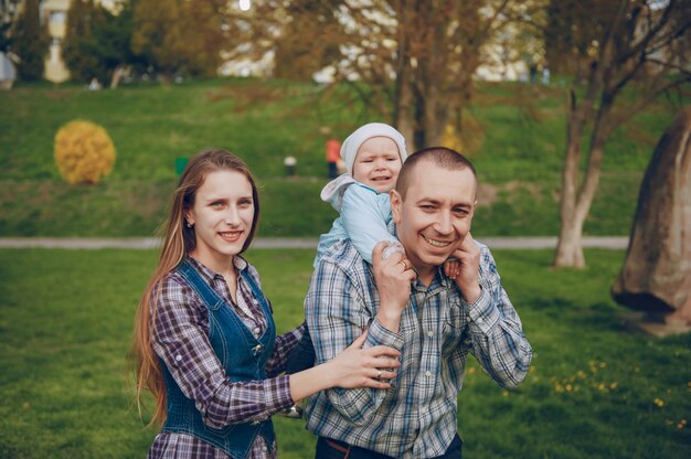 familia en el parque