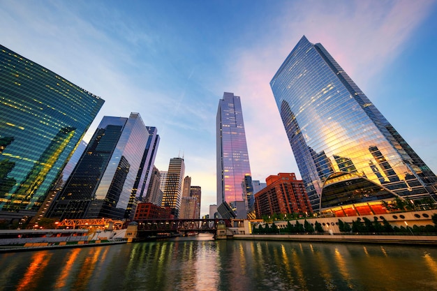 Foto gratuita famosa vista de chicago en la mañana, estados unidos.