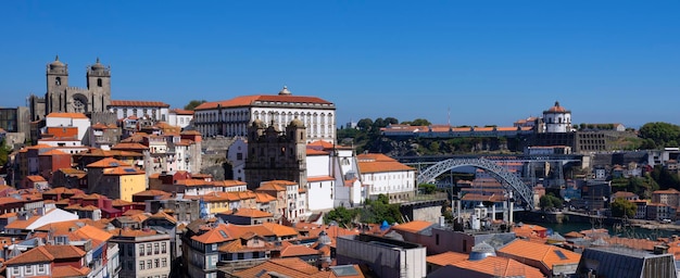 Foto gratuita famosa vista de oporto, portugal, europa