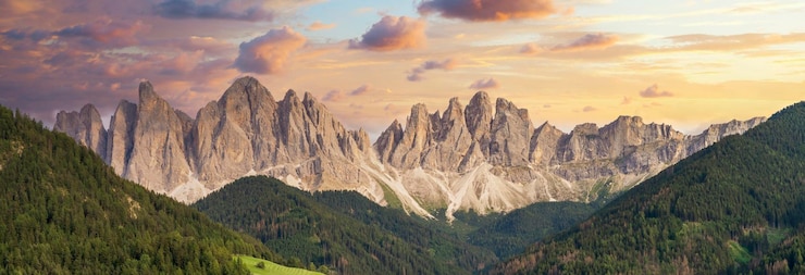 Foto gratuito las famosas montañas de las dolomitas, italia