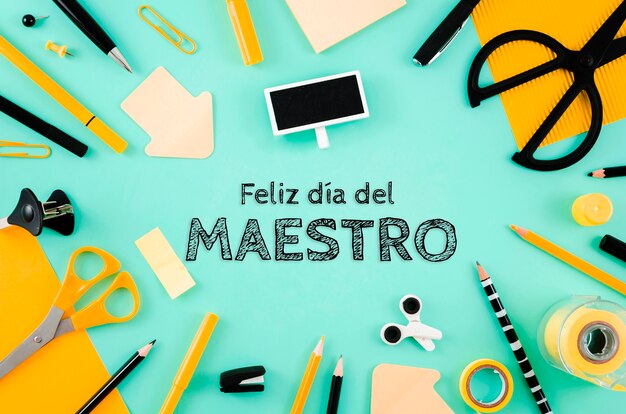 Felicitaciones por el día del maestro en concepto de collage español.