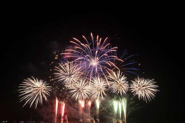 festival de fuegos artificiales en Tailandia