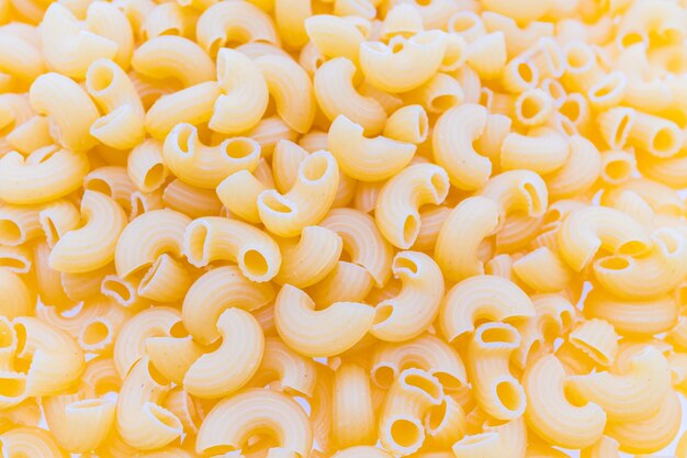 Fideos de pasta tagliatelle arco