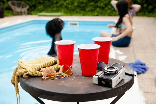 Foto gratuita fiesta en la piscina