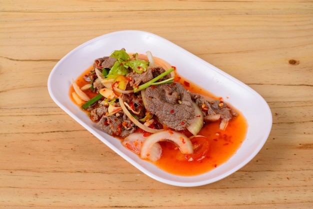 filete de carne picante especias orientales