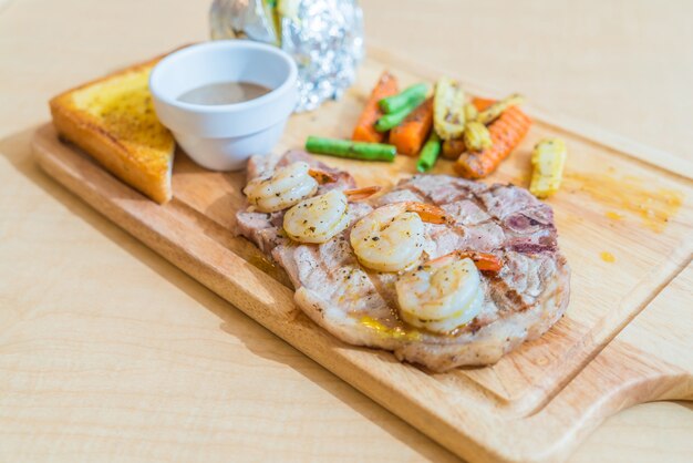 Filete de cerdo con camarones