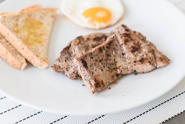 Filete de cerdo a la parrilla