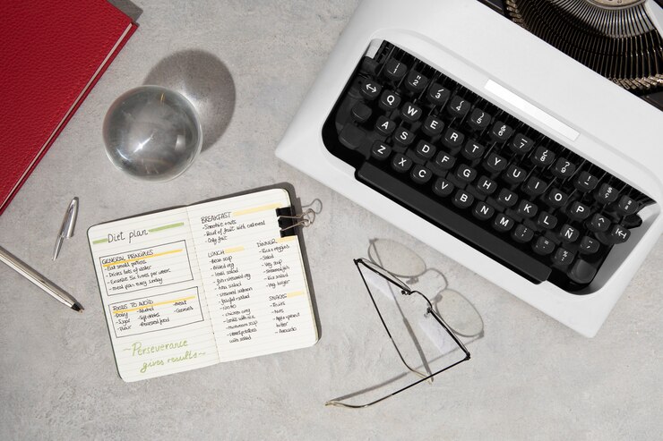 Photo Gratis flat lay bullet journal and desk supplies