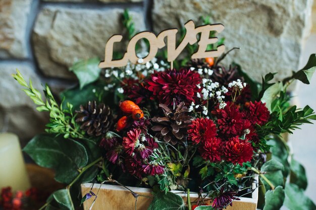 Florero con el mensaje "love"