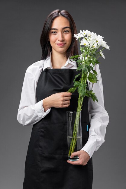 Floristería retrato mujer con flores