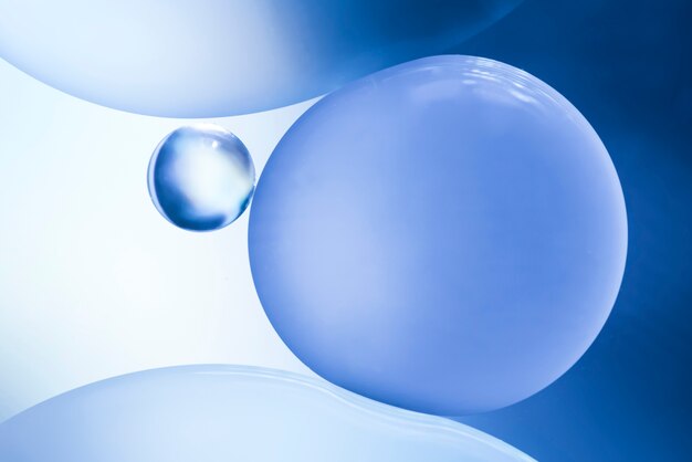 Fondo abstracto azul con burbujas