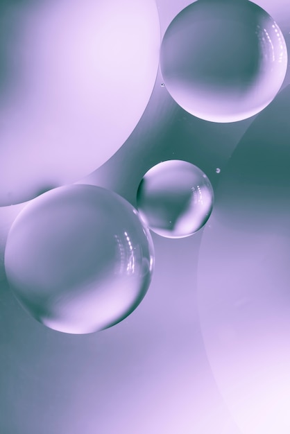 Fondo abstracto burbujeante púrpura y gris suave