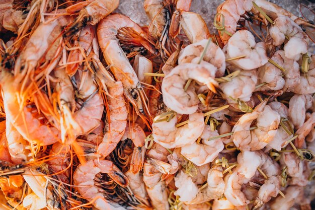 Fondo de camarones tigre congelados