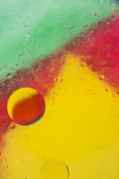 Fondo colorido con burbuja en el agua