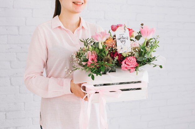 Fondo para el día de la madre con caja de flores