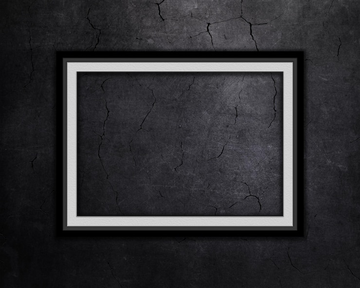 Foto gratuito fondo grunge con un marco de imagen en blanco