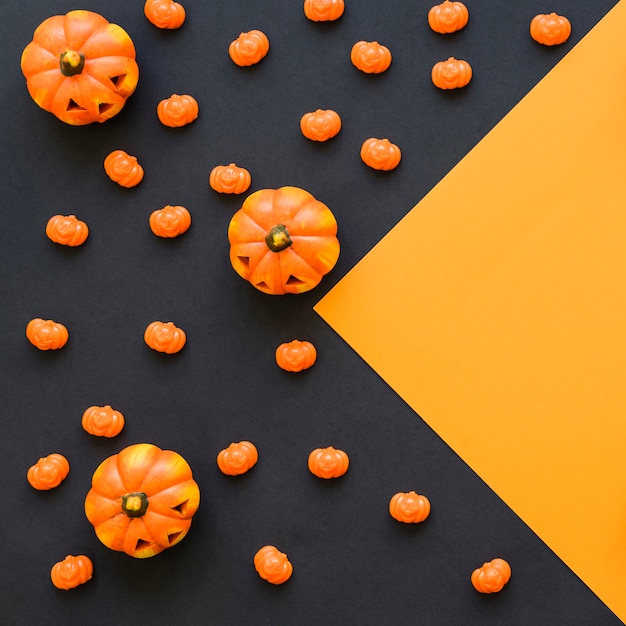 Fondo de halloween con calabazas