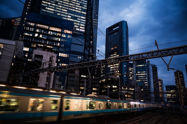 Fondo moderno de la calle tokio