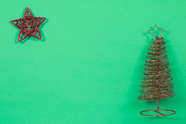 Fondo de navidad con árbol y estrella