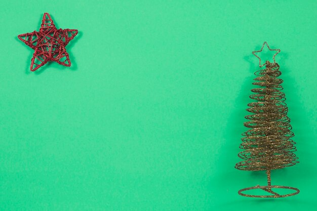 Fondo de navidad con árbol y estrella