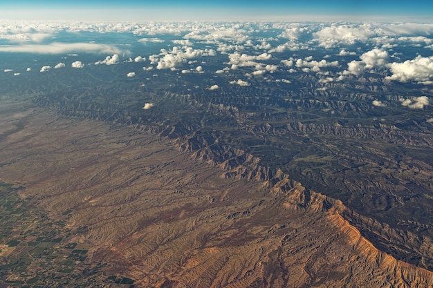 Foto gratuita foto aérea de campo