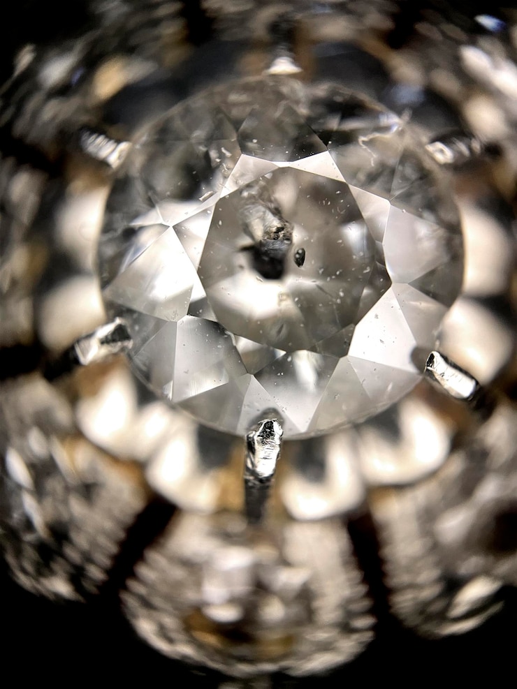 Foto gratuito fotografía macro de un diamante en conjunto