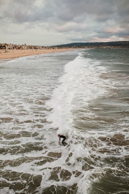 Fotografía de naturaleza de fondo de olas de playa