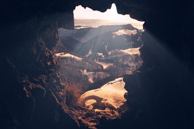 Fotografía de paisaje de montañas