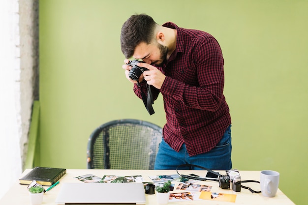 Fotógrafo haciendo foto