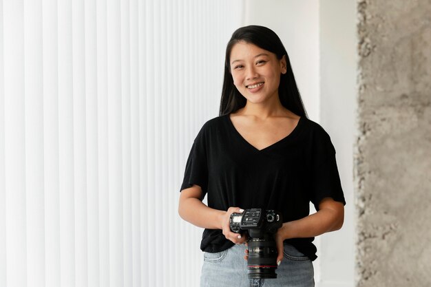 Fotógrafo de productos creativos en interiores