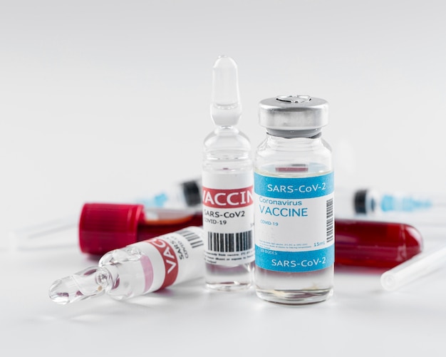 Frascos de vacuna preventiva contra el coronavirus