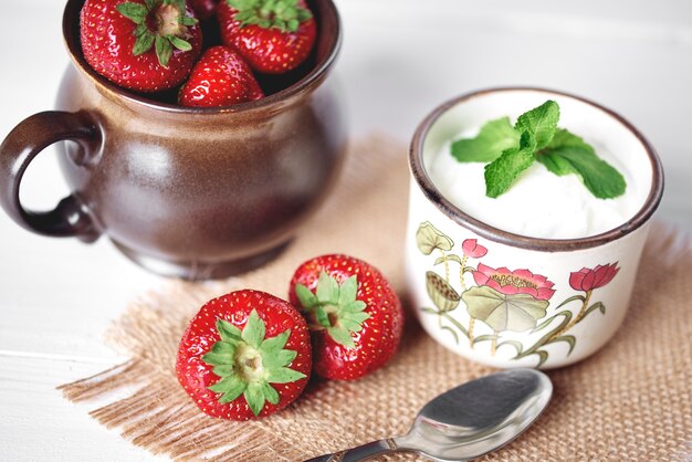 Fresas dulces en el postre