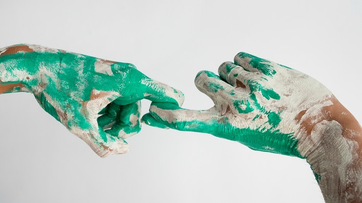 Photo Gratis front view of hands painted with color