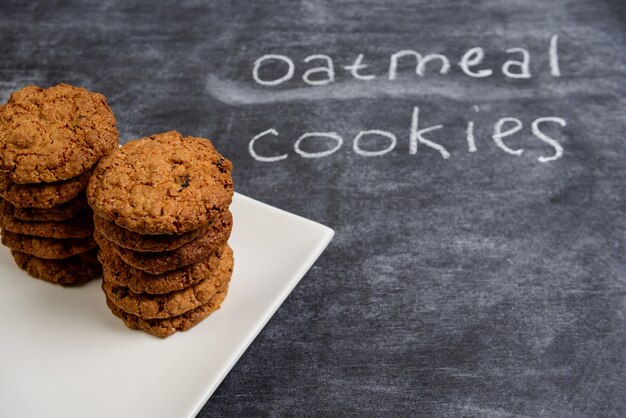 Galletas de avena dulce en placa