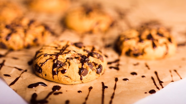 Foto gratuita galletas de chocolate