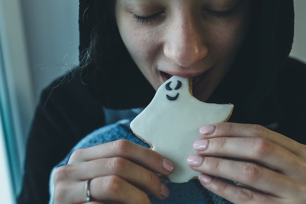 Foto gratuita galletas de fantasma de halloween