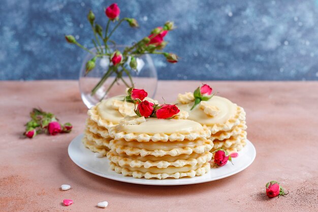 Galletas de gofres con deliciosa crema casera.