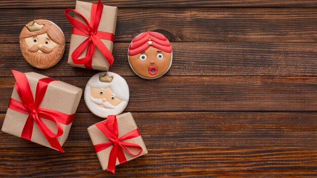 Galletas y regalos de postre de Epifanía