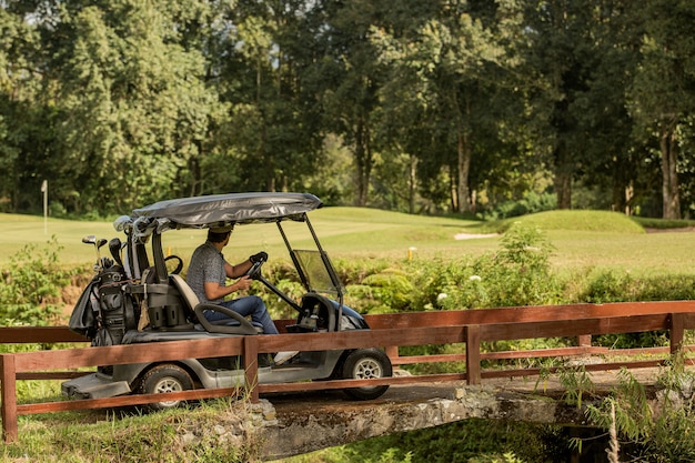 Golfista profesional. Bali. Indonesia.