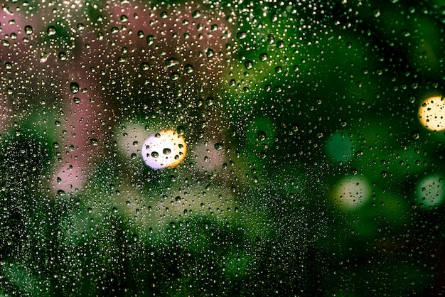 Gotas de lluvia en la ventana