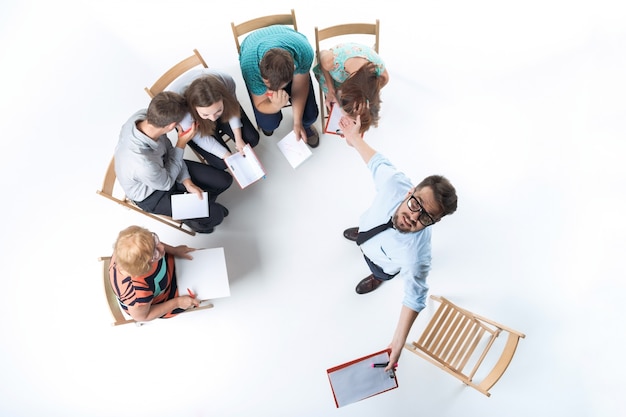 Grupo de empresarios en una reunión