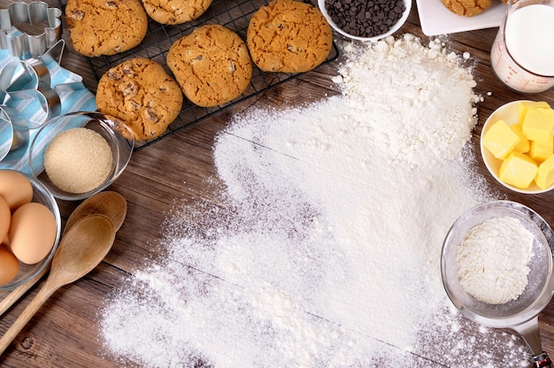 Foto gratuita haciendo bollería en la cocina