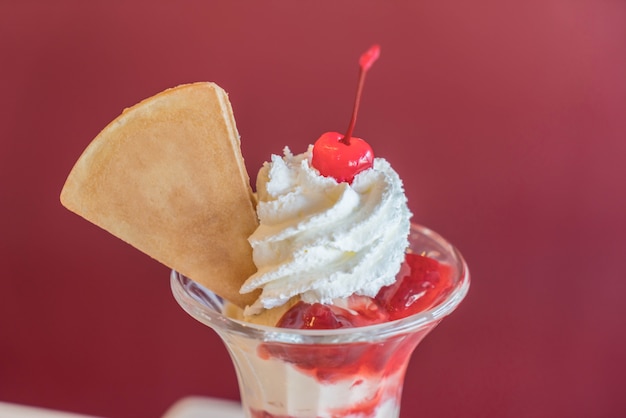 Foto gratuita helado de fresa