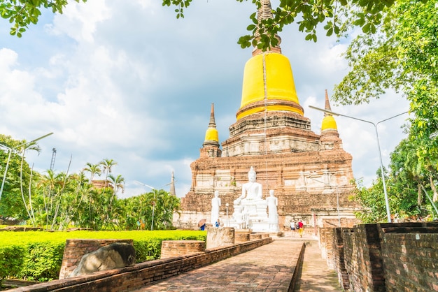 Hermosa arquitectura antigua histórica de Ayutthaya en Tailandia
