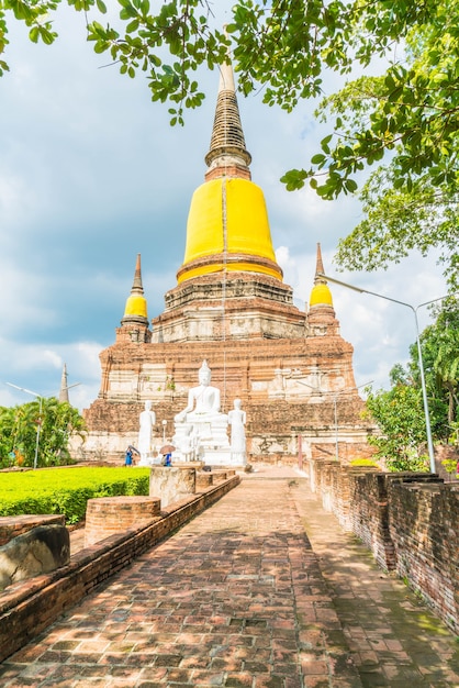 Foto gratuita hermosa arquitectura antigua histórica de ayutthaya en tailandia