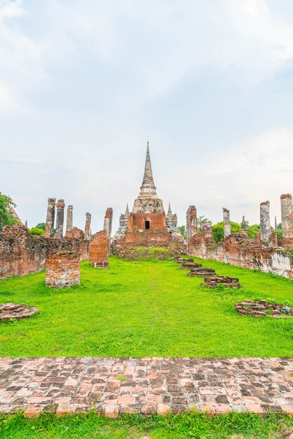 Hermosa arquitectura antigua histórica de Ayutthaya en Tailandia