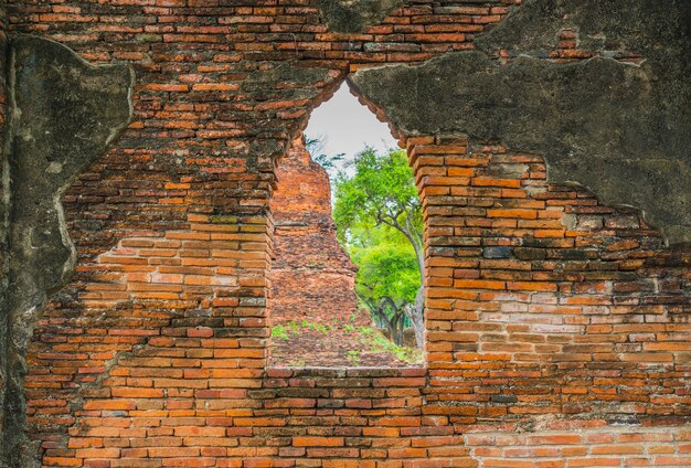 Hermosa arquitectura antigua histórica de Ayutthaya en Tailandia