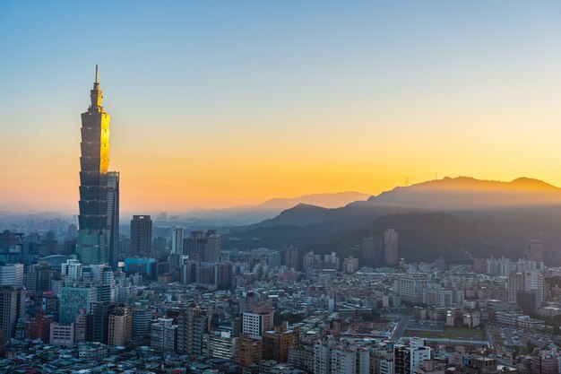 Hermosa arquitectura de la ciudad de taipei