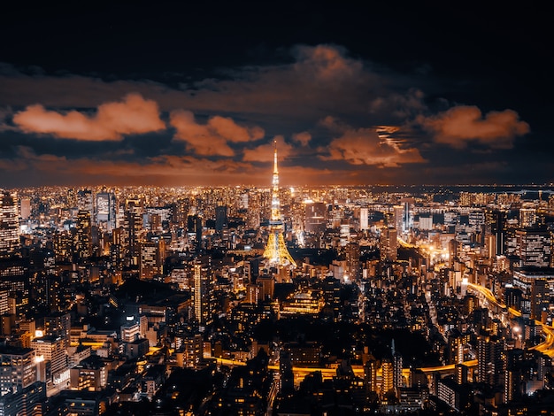 Hermosa arquitectura y construcción del paisaje urbano de Tokio