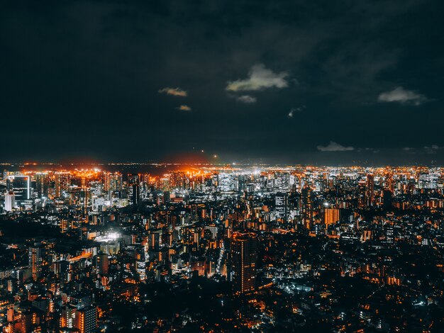 Hermosa arquitectura y construcción del paisaje urbano de Tokio